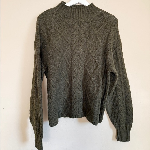 Old Navy Sweater SoSoft Mock Neck Cable Knit Dark Green Academia Small - Picture 2 of 10